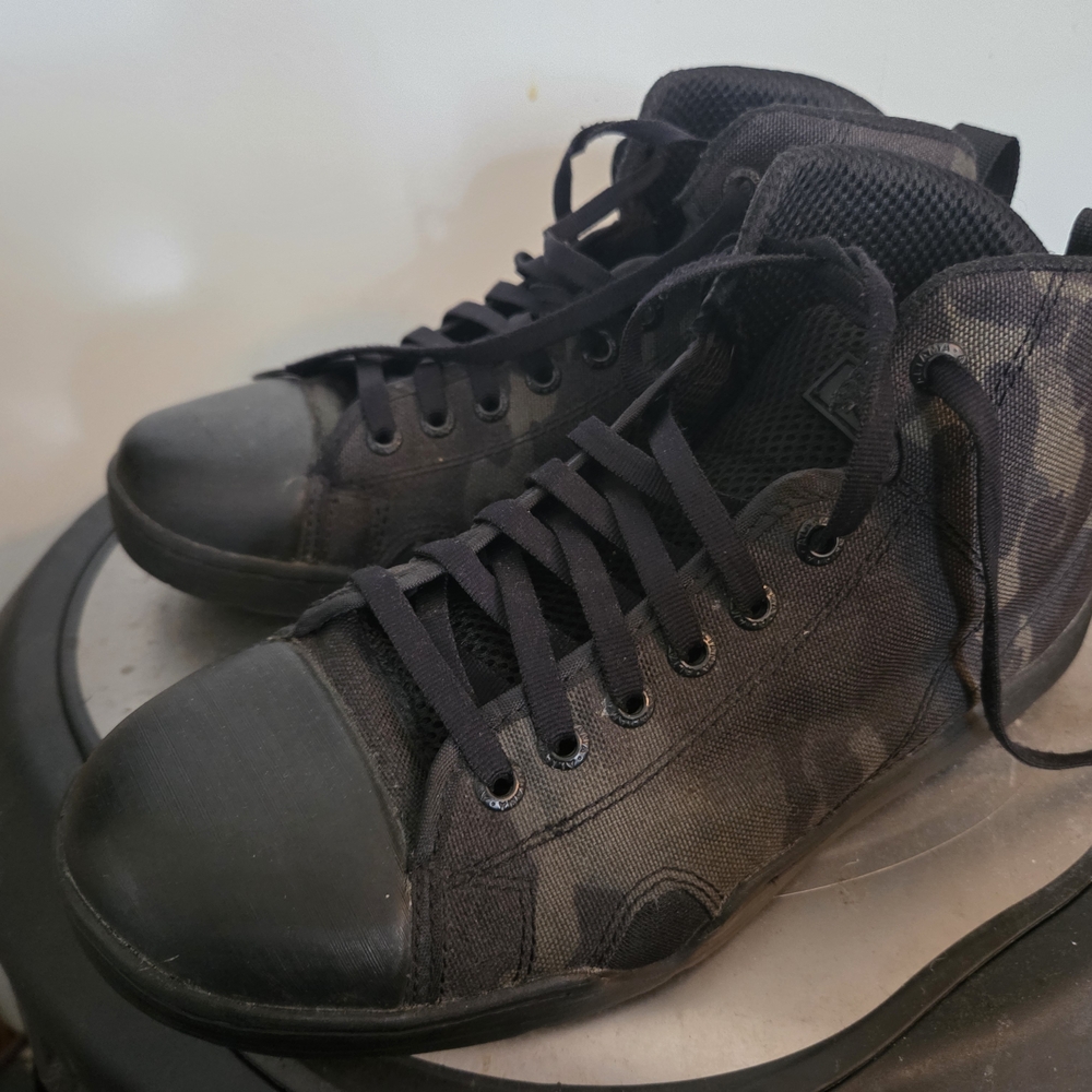 Black High-Top Men's Sneakers